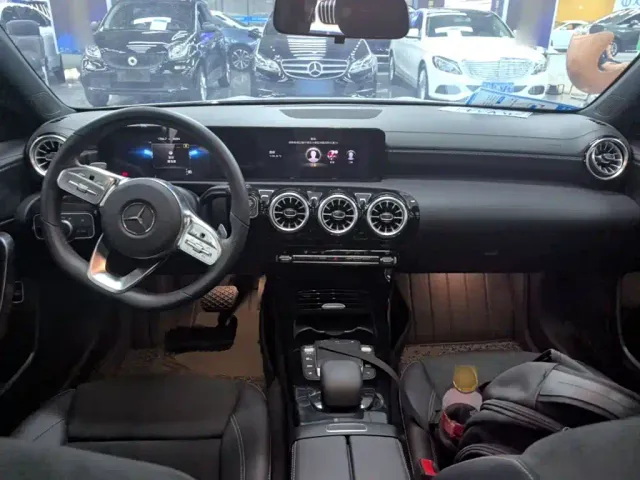Mercedes-Benz A-Class — Фото автомобиля 9