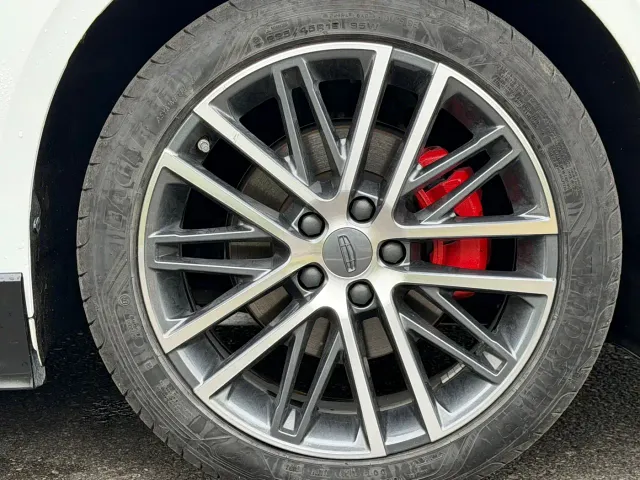 Geely Xingrui — Фото автомобиля 4