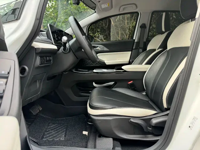 Geely Geometry E Firefly — Фото автомобиля 9