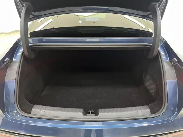 Geely Galaxy Xingyao 8 — Фото автомобиля 12