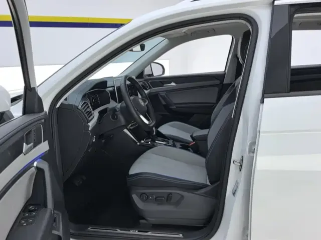 Volkswagen Tayron GTE Plug-in Hybrid — Фото автомобиля 9
