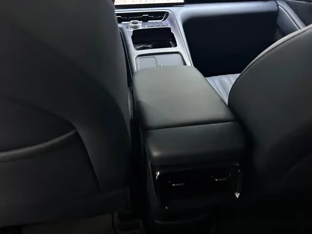 Geely Galaxy E5 — Фото автомобиля 12