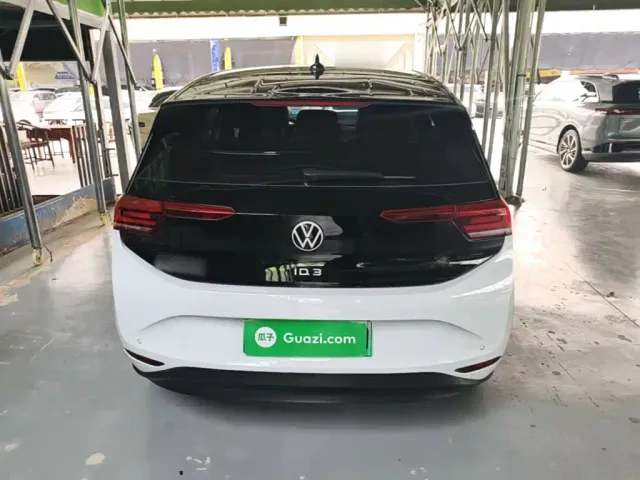 Volkswagen ID.3 — Фото автомобиля 5