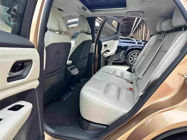 Nissan Ariya — Фото автомобиля 10