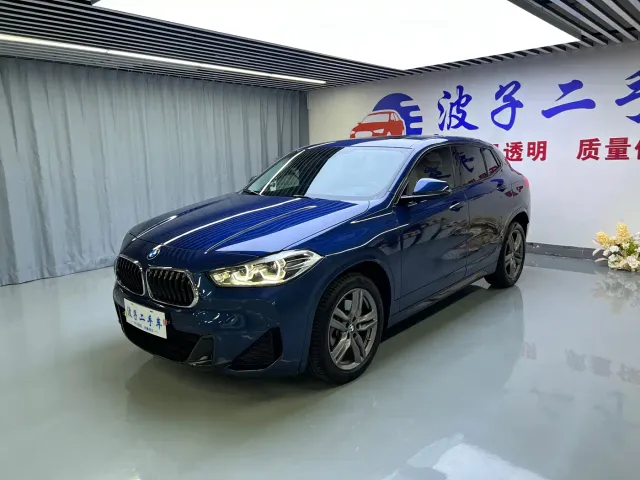 Фотография автомобиля — BMW X2