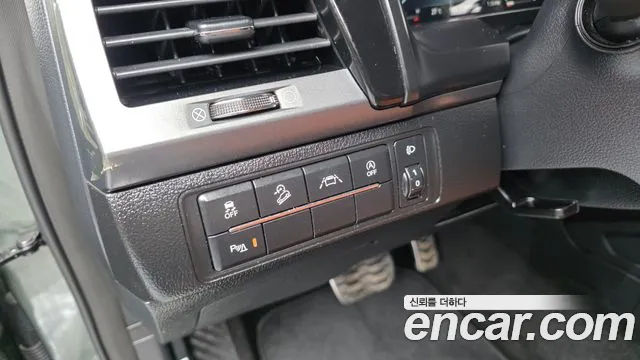 KG_Mobility_Ssangyong Rexton Новый Rexton Sport Дизель 2.2 4WD — Фото автомобиля 15