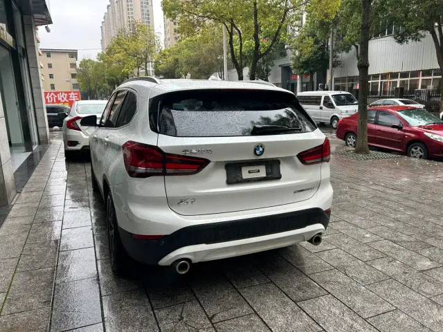BMW X1 — Фото автомобиля 7