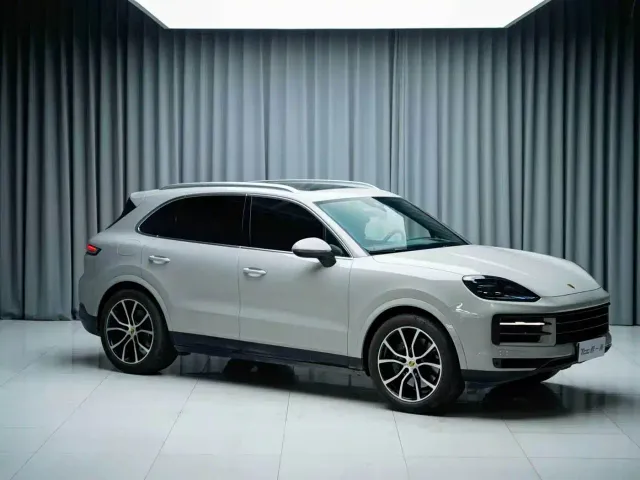 Porsche Cayenne — Фото автомобиля 2
