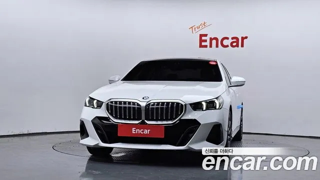 BMW 5-Series 5 серия (G60) 523d M Sport — Фото автомобиля 3