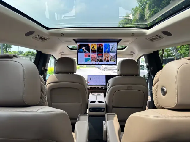 Li Auto MEGA — Фото автомобиля 20