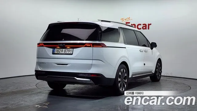Kia Canival Carnival 4 поколение Дизель 9 мест Signature — Фото автомобиля 2