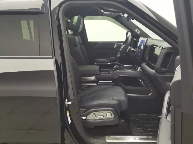 BYD FangChengBao Leopard 8 — Фото автомобиля 23