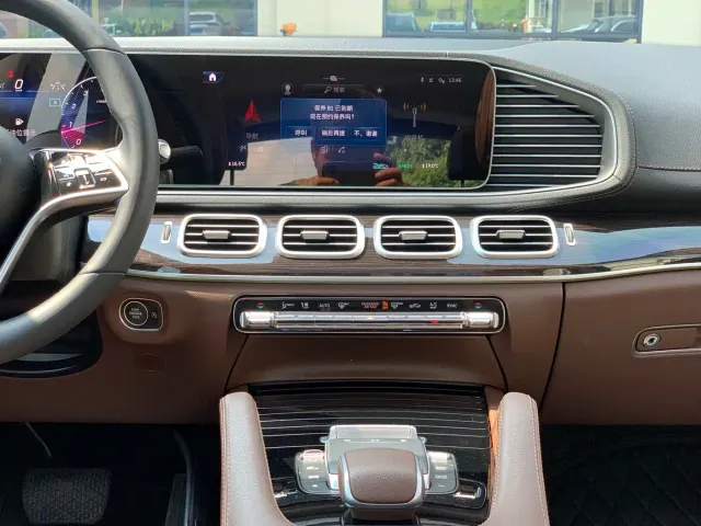 Mercedes-Benz GLE-Class — Фото автомобиля 19