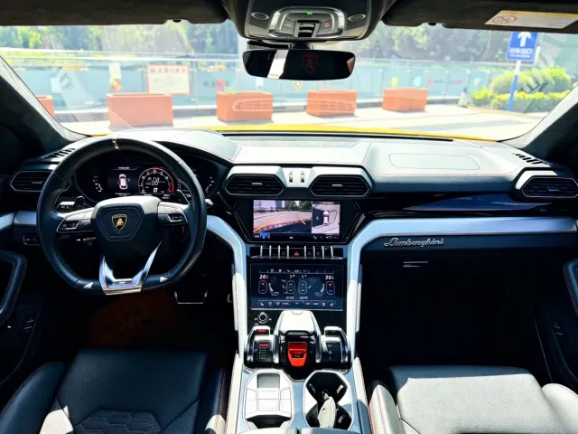 Lamborghini Urus — Фото автомобиля 8