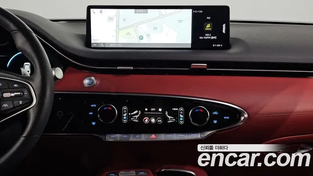 Genesis GV70 — Фото автомобиля 14