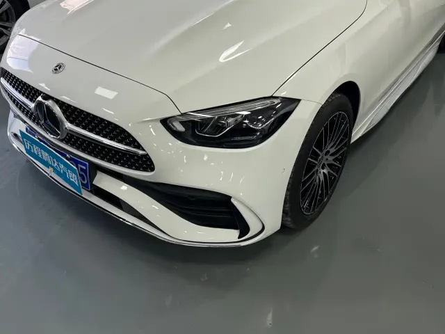 Mercedes-Benz C-Class — Фото автомобиля 3
