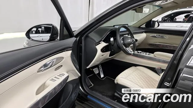 Genesis GV70 2.5T Бензин AWD — Фото автомобиля 10