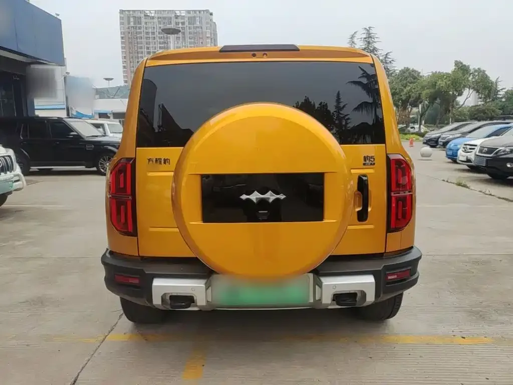Fang Cheng Bao Leopard 5 2023 Yun Nian Flagship Edition — Фото автомобиля 5