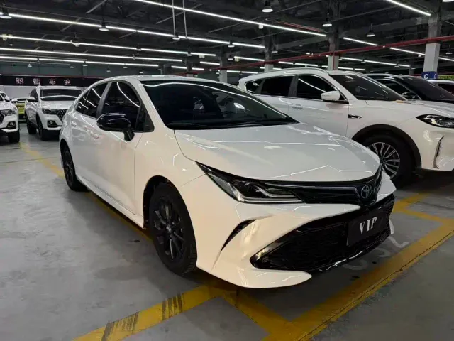 Toyota Corolla — Фото автомобиля 2