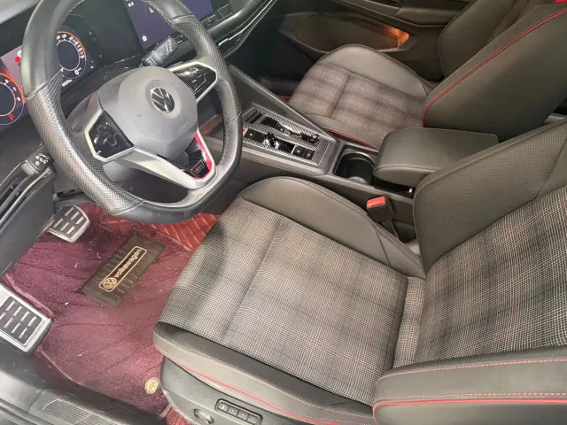 Volkswagen Golf GTI — Фото автомобиля 4