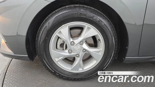 Hyundai AVANTE Avante (CN7) — Фото автомобиля 5