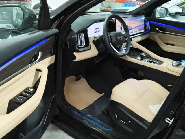 Geely Xingyue L — Фото автомобиля 15