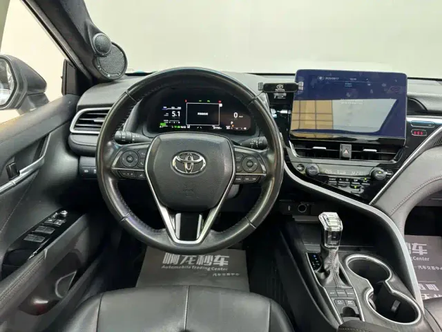 Toyota Camry — Фото автомобиля 7