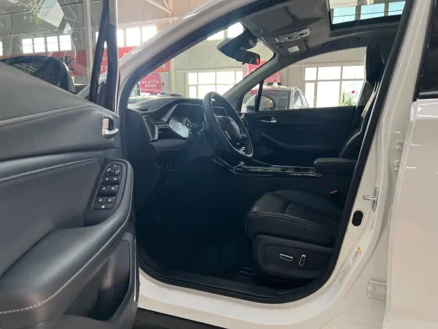 GAC Trumpchi GS4 — Фото автомобиля 4