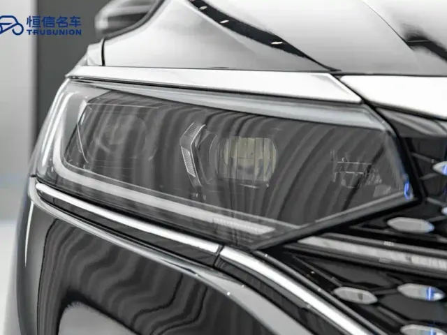Volkswagen Passat — Фото автомобиля 10