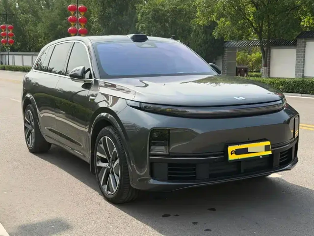 Li Auto L7 — Фото автомобиля 3