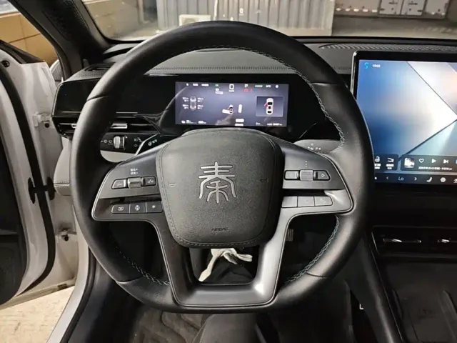 BYD Qin L — Фото автомобиля 10