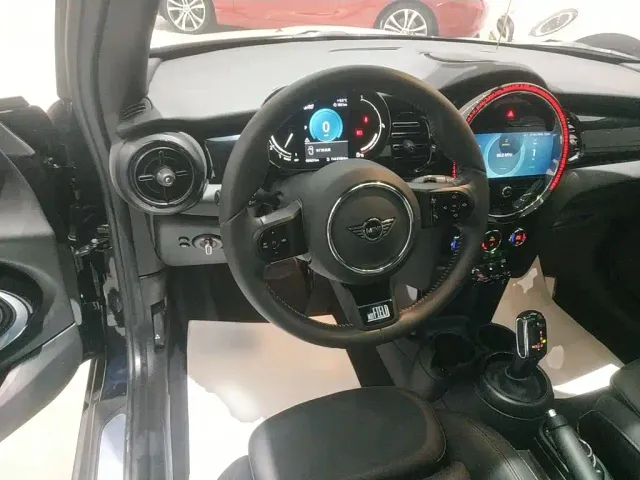 MINI Hatch — Фото автомобиля 6