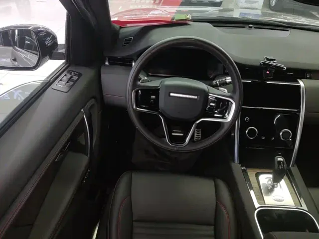 Land Rover Discovery Sport — Фото автомобиля 10
