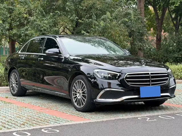 Mercedes-Benz Mercedes-Benz E-Class 2022 Facelift E 260 L — Фото автомобиля 3