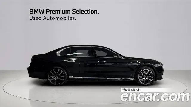 BMW 7-Series 7 серия (G70) 740i xDrive M Sport — Фото автомобиля 14