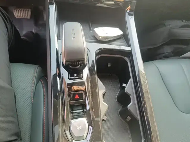 Geely Boyue — Фото автомобиля 13