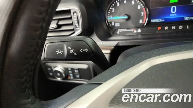 Ford Explorer — Фото автомобиля 24