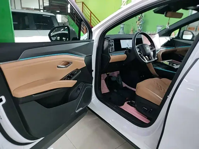 BYD Song L DM-i — Фото автомобиля 15