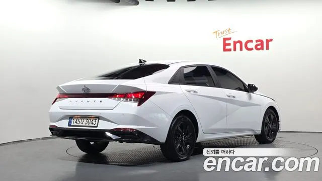 Hyundai Avante — Фото автомобиля 2