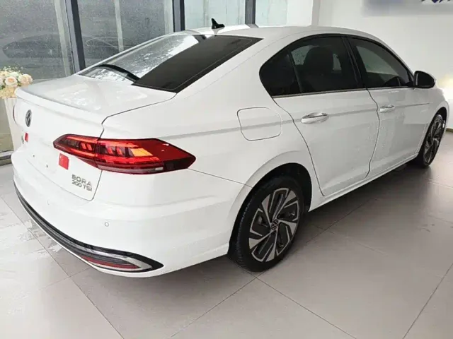 Volkswagen Bora — Фото автомобиля 6