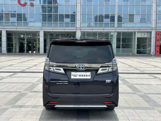 Toyota Vellfire — Фото автомобиля 6