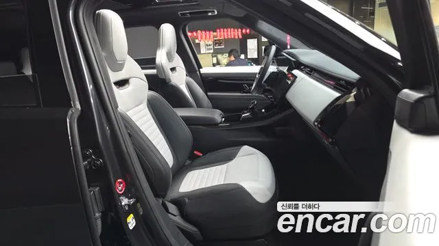 Land Rover Range Rover Sport — Фото автомобиля 17