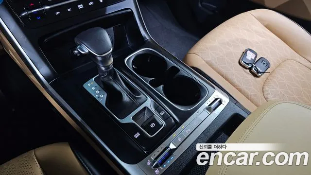 Kia Canival Carnival 4 поколение Дизель 9 мест Prestige — Фото автомобиля 9