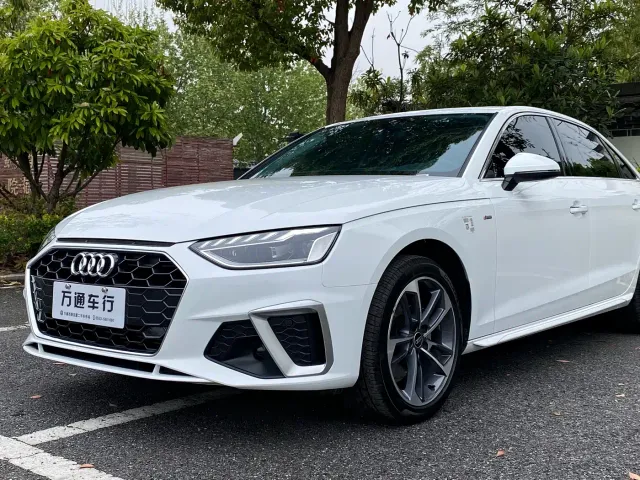 Audi A4L — Фото автомобиля 6