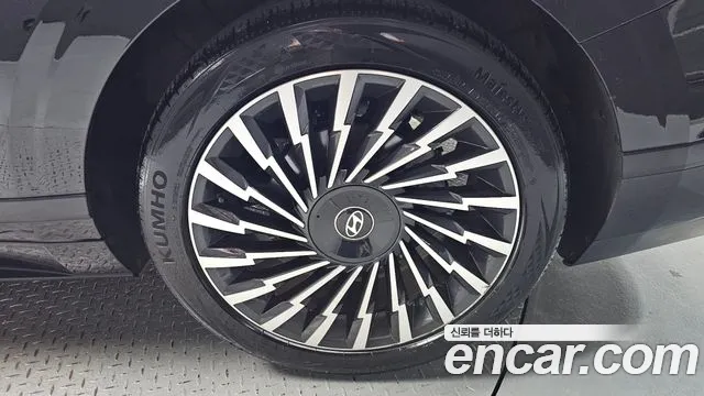 Hyundai Grandeur GN7 — Фото автомобиля 5