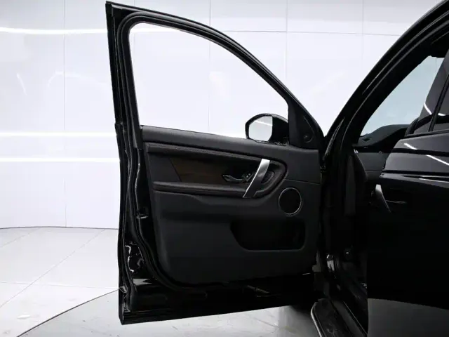 Land Rover Discovery Sport — Фото автомобиля 12