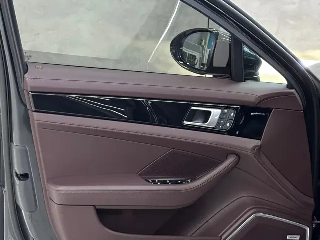 Porsche Panamera — Фото автомобиля 11