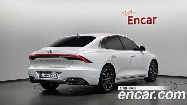 Hyundai Grandeur Новый Grandeur IG — Фото автомобиля 2