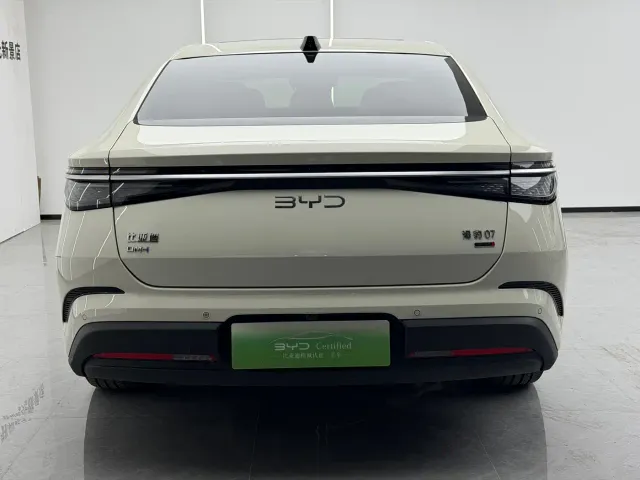 BYD Seal 07 DM-i — Фото автомобиля 3