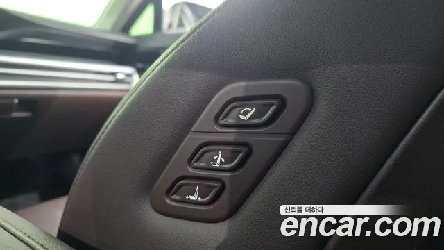 Hyundai Grandeur GN7 — Фото автомобиля 25